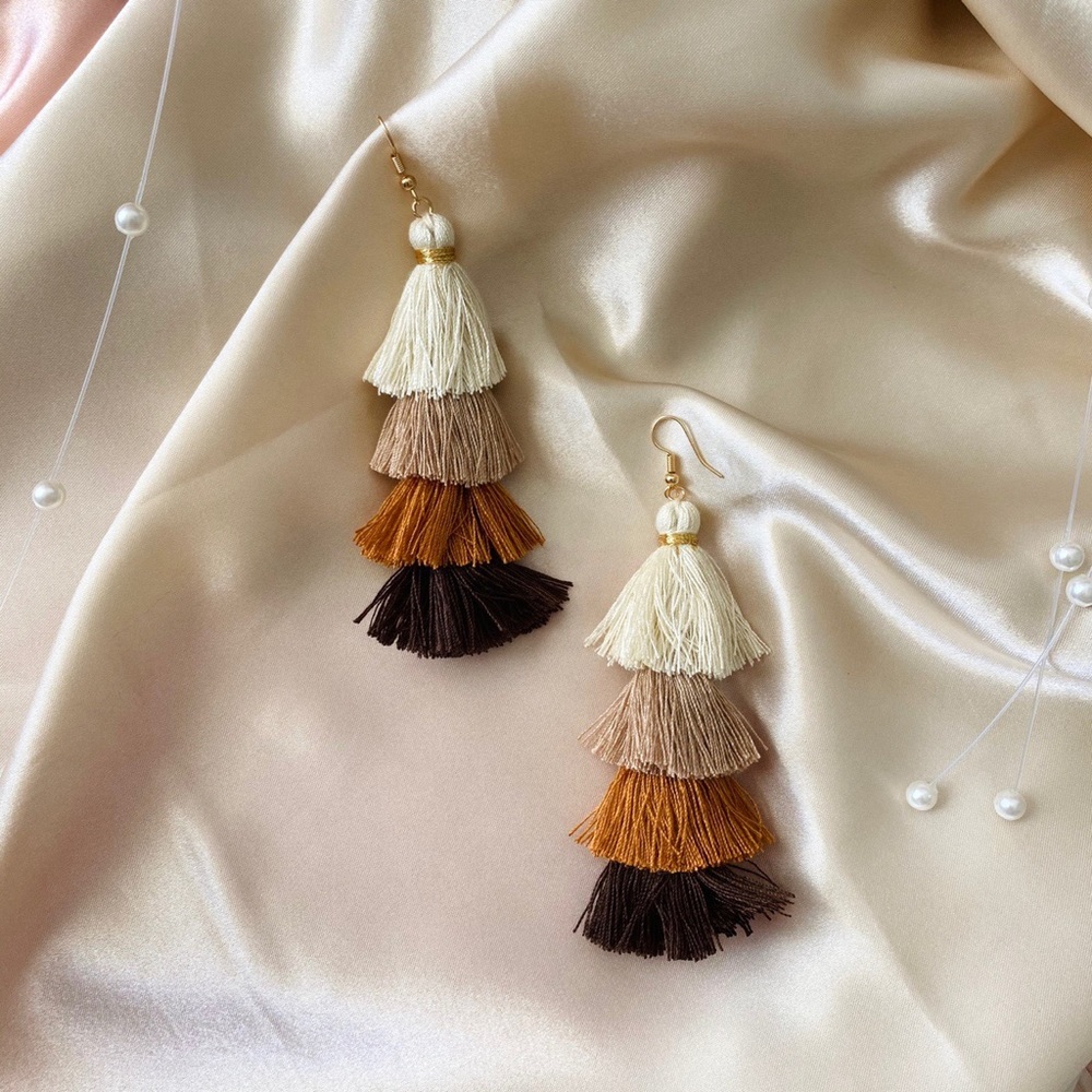 ❤️‍🔥𝕤𝕒𝕝𝕖❤️‍🔥 tassels earrings - Picture 4 of 4